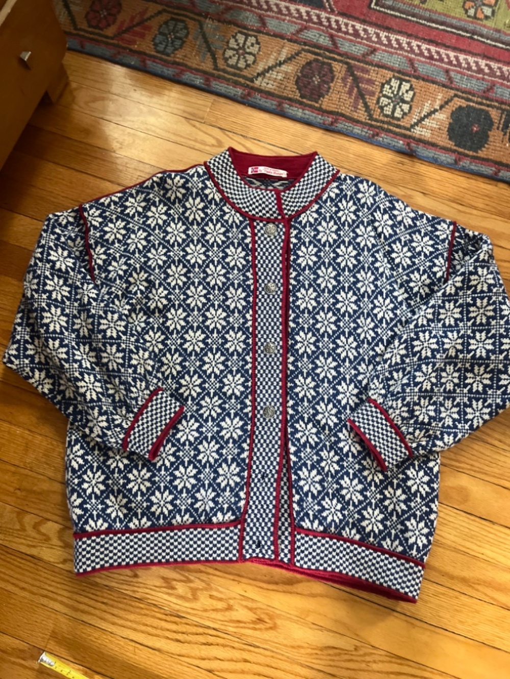 Authentic Hand Made Norwegian Wool Sweater by Vigdis Design XL - Picture 5 of 7